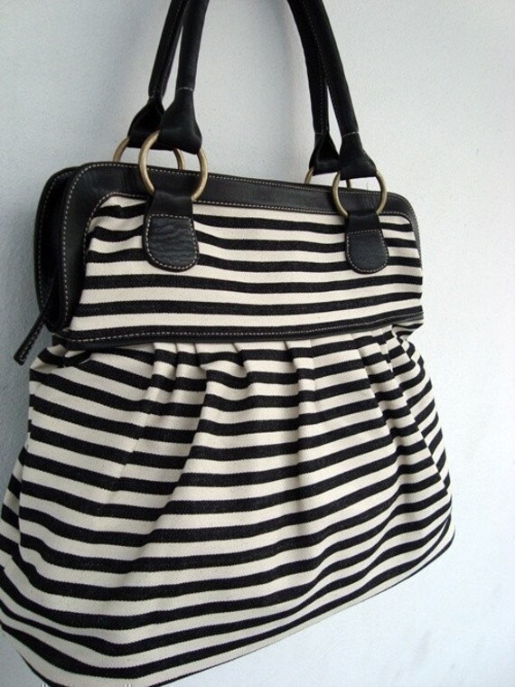 Large bag with black and white straps