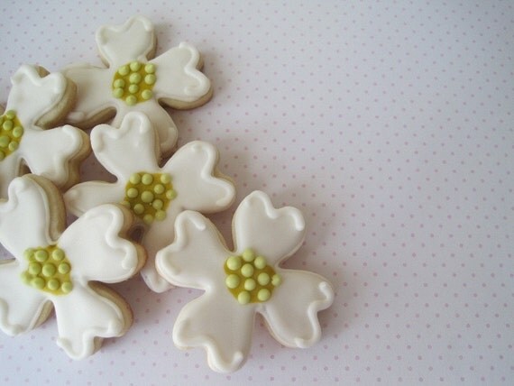 BLOOMS Dogwood Blossom Sugar cookies -1 dozen