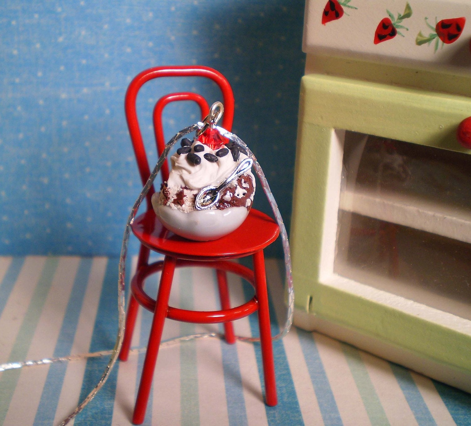 A Big Bowl of Ice Cream Necklace