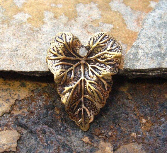 4 Trinity Vintage Patina Leaf Charms 14mm x 18mm - Trinity Brass LOW SHIPPING