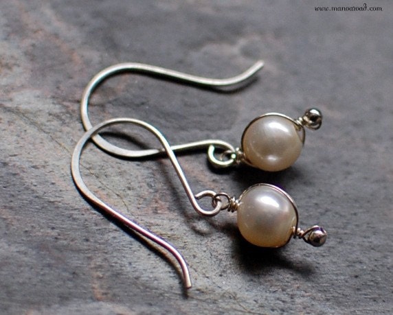 Luminous Earrings - White Pearls, Sterling Silver
