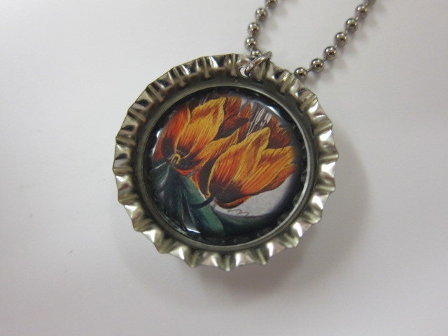 Bottlecap Necklace - Flower - Vintage Viewmaster