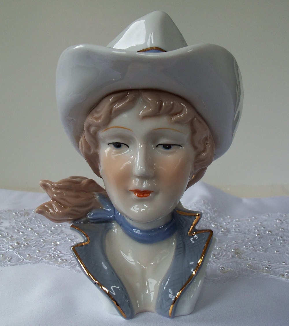 Vintage doll head vase, 24 kt gold trim light blue cowgirl, perfect condition