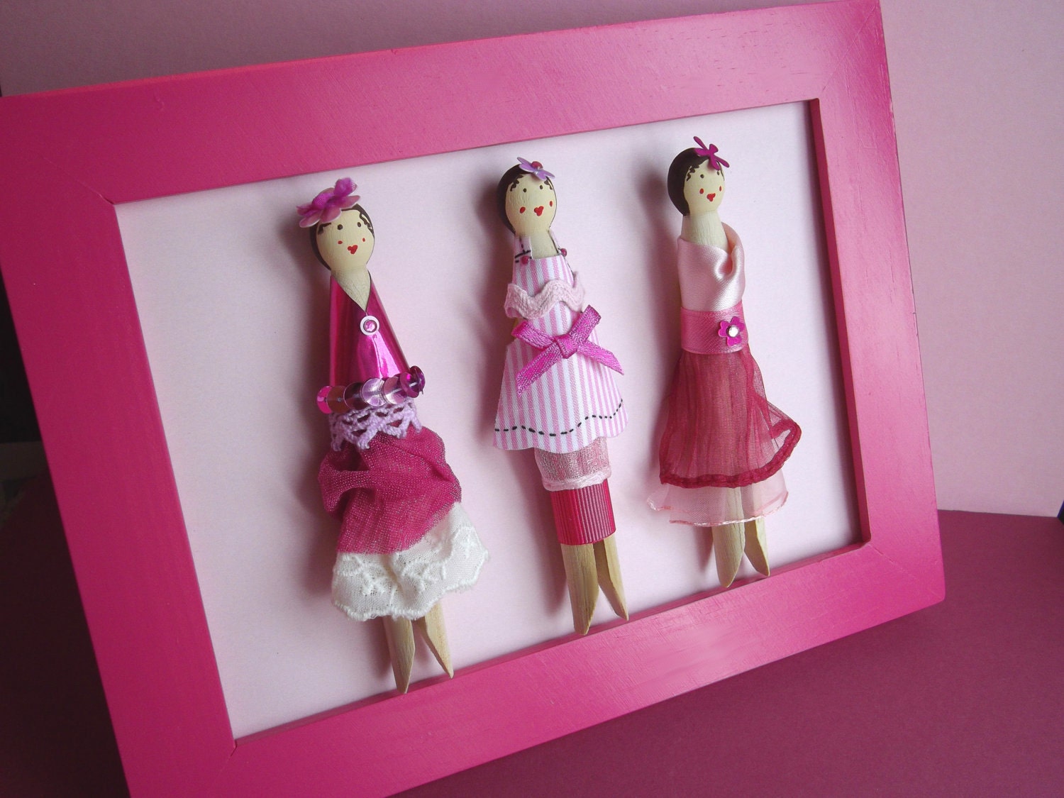 Wood Frame with 3 Little Wooden Characters, Pink Home decor, New baby girl