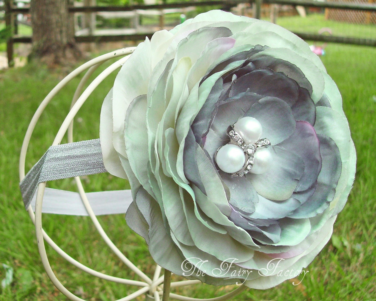    - Luxe    Seafoam Green Flower       Stretchy       