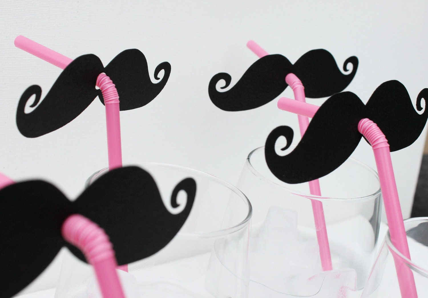 Mustache and Pink Straw  Photo Prop. Candy Bar. Wedding Photo Prop - Set of Four