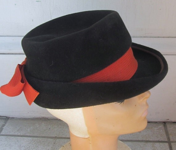 Vintage 1950s Modified Derby Bowler Fedora Hat 22