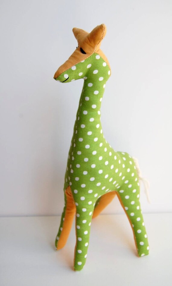 Polkadot Giraffe 1