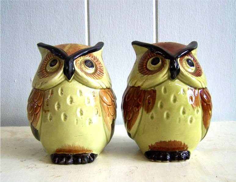 Giant Fat Owl Salt and Pepper Shakers via The Getup Vintage Clothing