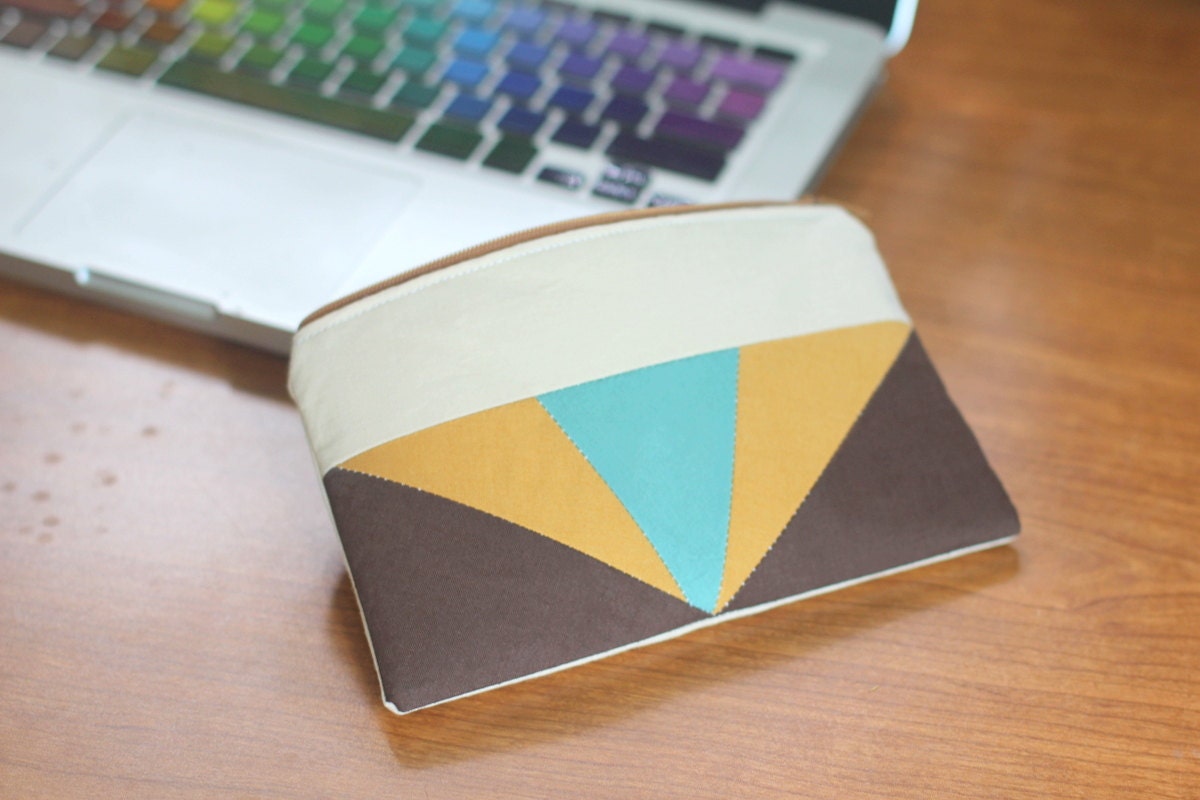 Color Block Triangles Zipper Pouch