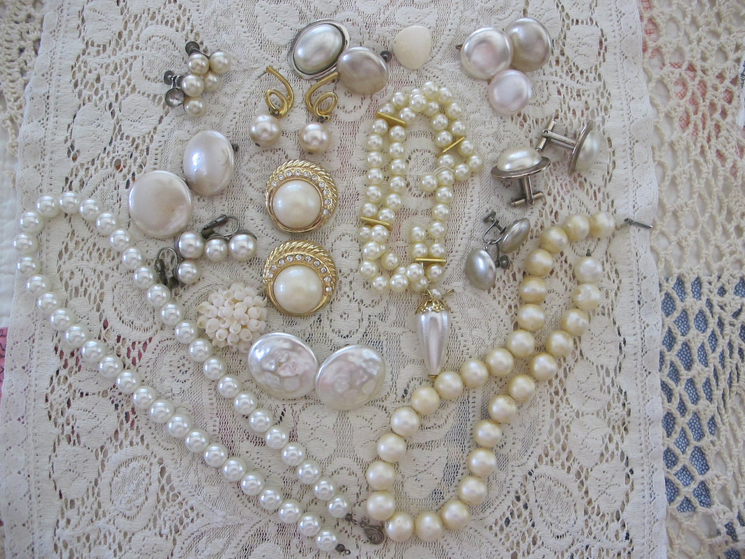 27 Pcs Vintage Jewelry Lot Destash..Creamy Pearly Bits and Pieces for Crafts..Wedding Assemblage..Mixed Media..