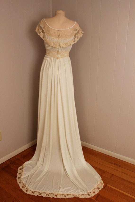 Gorgeous Vintage 1970's Regency Style Wedding Dress