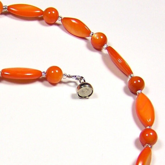 Necklace - Bright Orange Shell 17.5"/44.5cm