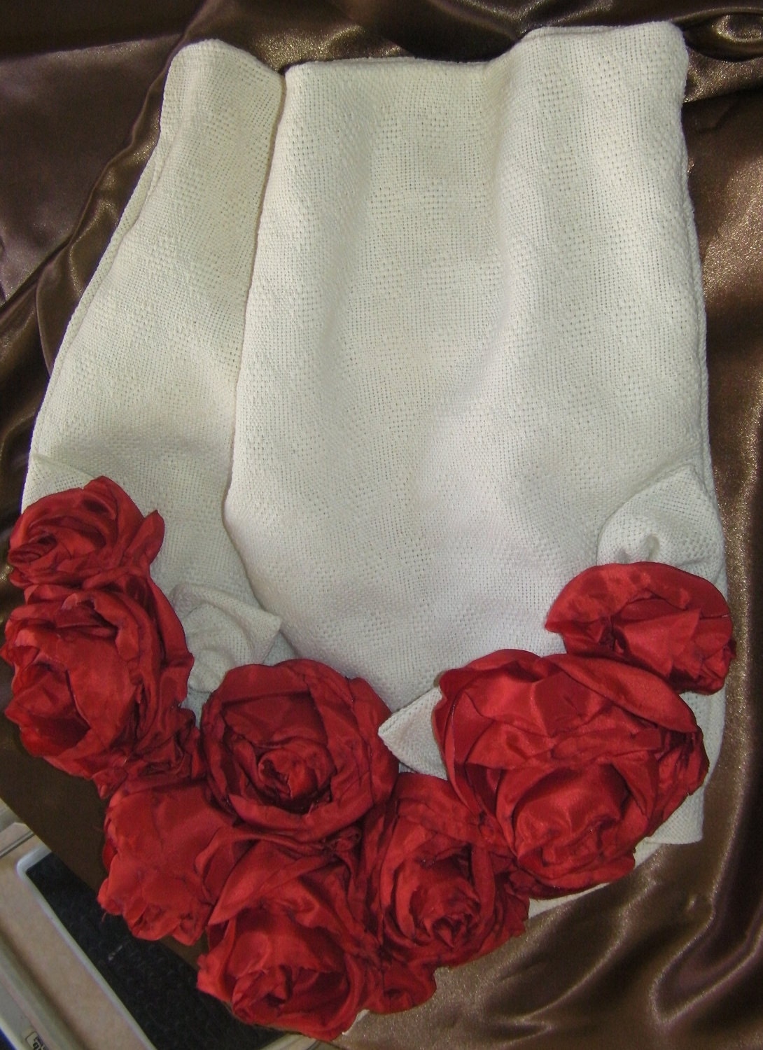 Red Roses and Cream Gift Bag