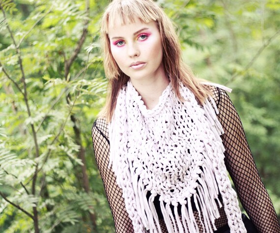 Chunky cotton triangle fringe scarf - Pale pink