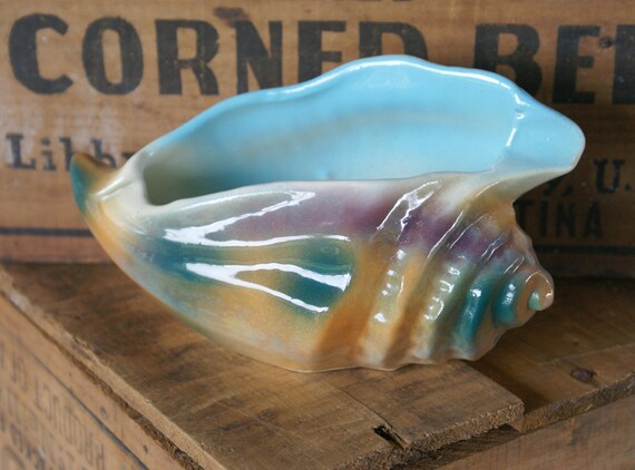 Vintage Ceramic Sea Shell Hawaiian