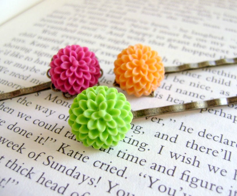 Mum Flower Bobby Pins- Tutti-<span class=