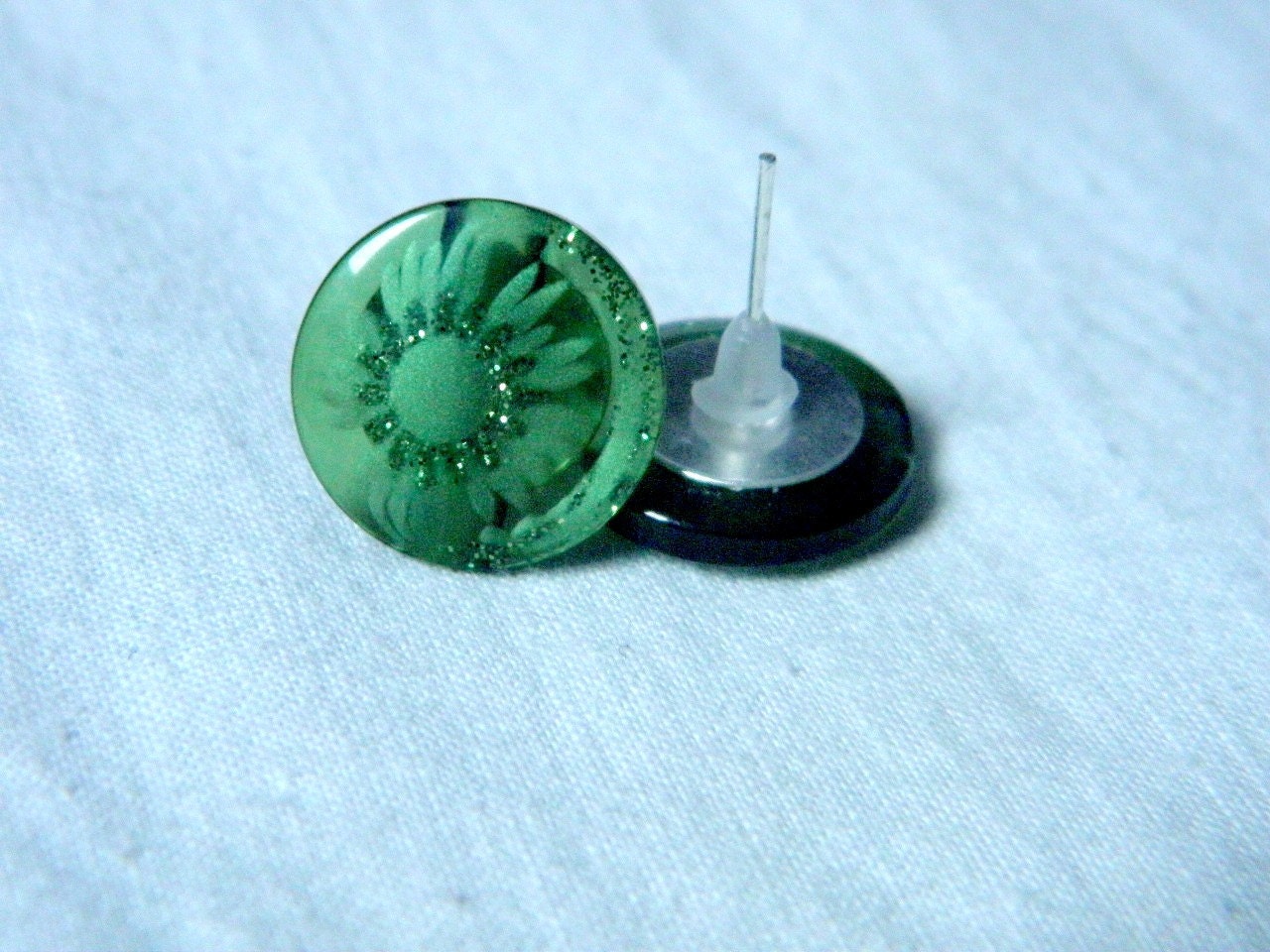 Plastic button earrings transparent