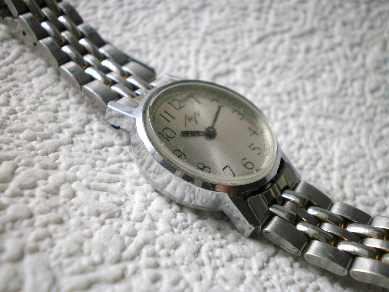 Vintage Luch Ladies mechanical watch