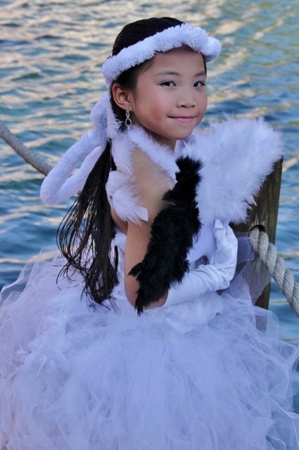 White Swan Tutu Dress perfect for Birthdays Photo Props Costume 