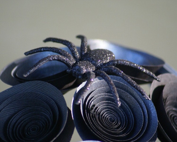 Черный паук Букет - черного и серебристого цвета Букет - Gothic Halloween