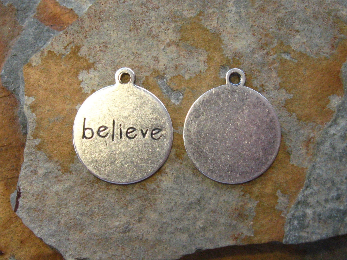 4 Antique Silver BELIEVE Charms - Trinity Brass Co. LOW SHIPPING