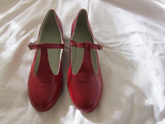 red t strap flats