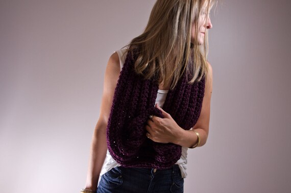 CYPRESS WARMER - chunky infinity circle scarf (grape)