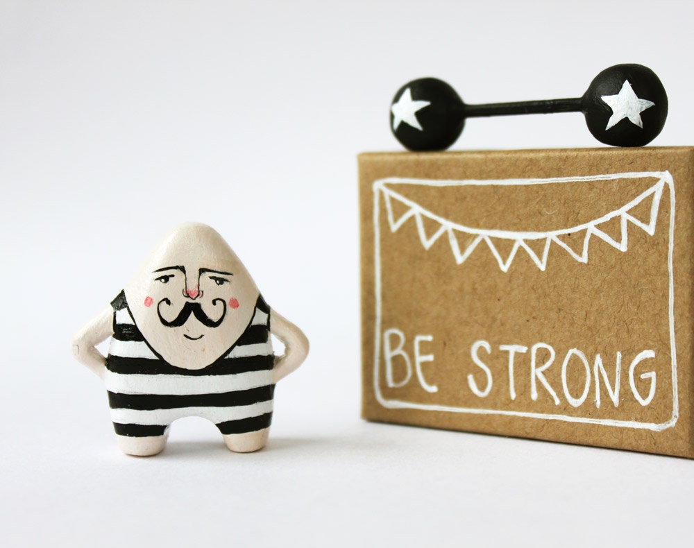 Moustache man miniature figurine - Circus strongman - Pocket box - Be strong