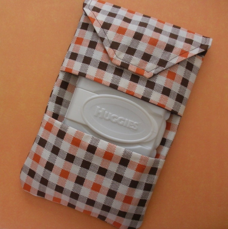 Diaper Clutch with Pop-up Wipes Pocket
