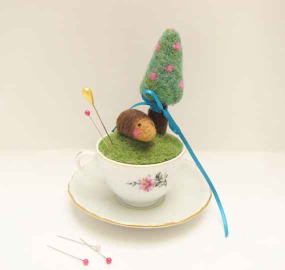 Hedgehog Under Christmas Tree Needle Felted Pin Cushion in Tiny Porcelain Cup, Christmas Decor on Etsy