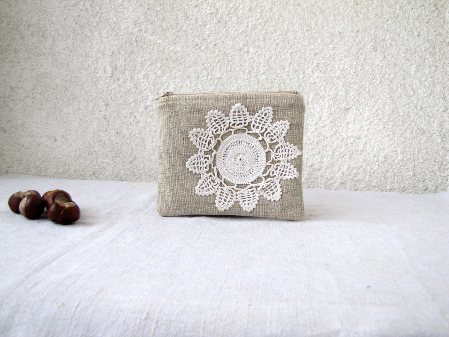 Cute little pouch  - natural linen and vintage doily flower