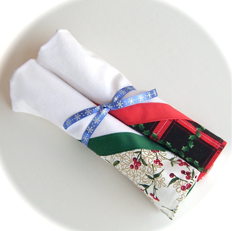Christmas Gift Wrap, Flour Sack Towels, Christmas Towels, Hot Dish Tote, Set of 2