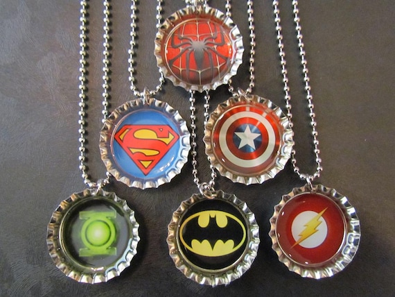 Super Hero /   Bottle Cap Party favors (6) / Spiderman / Superman / Captain America / Batman / Flash / Green Latern