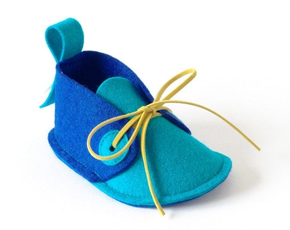 Baby boys shoes blue & turquoise, soft felt baby booties, newborn baby gift crib shoes