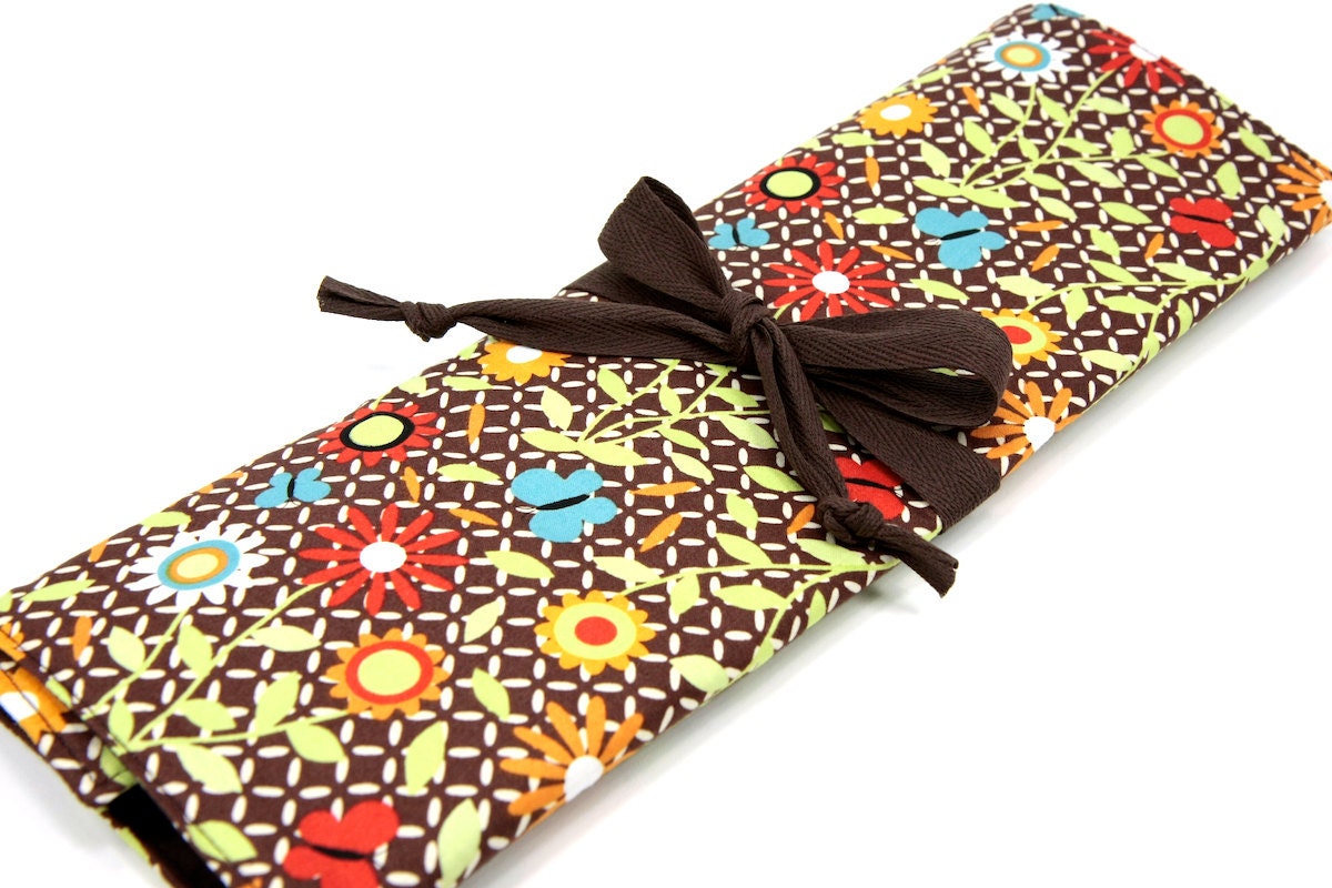 Large Knitting Needle Case Organizer - LATTICE - 30 brown pockets for circular, straight, dpn, or paint brushes