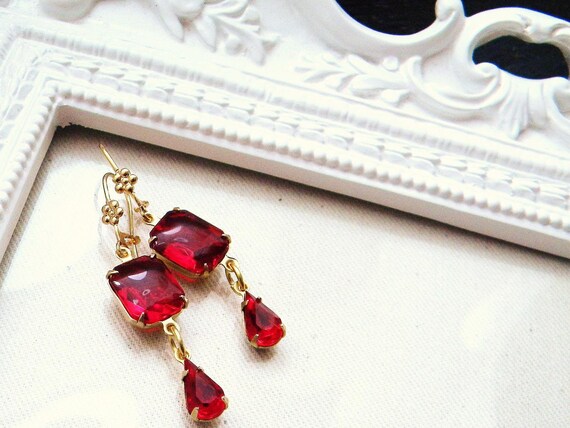 Vintage Ruby Red Rhinestone Earrings Bridal Wedding Jewelry