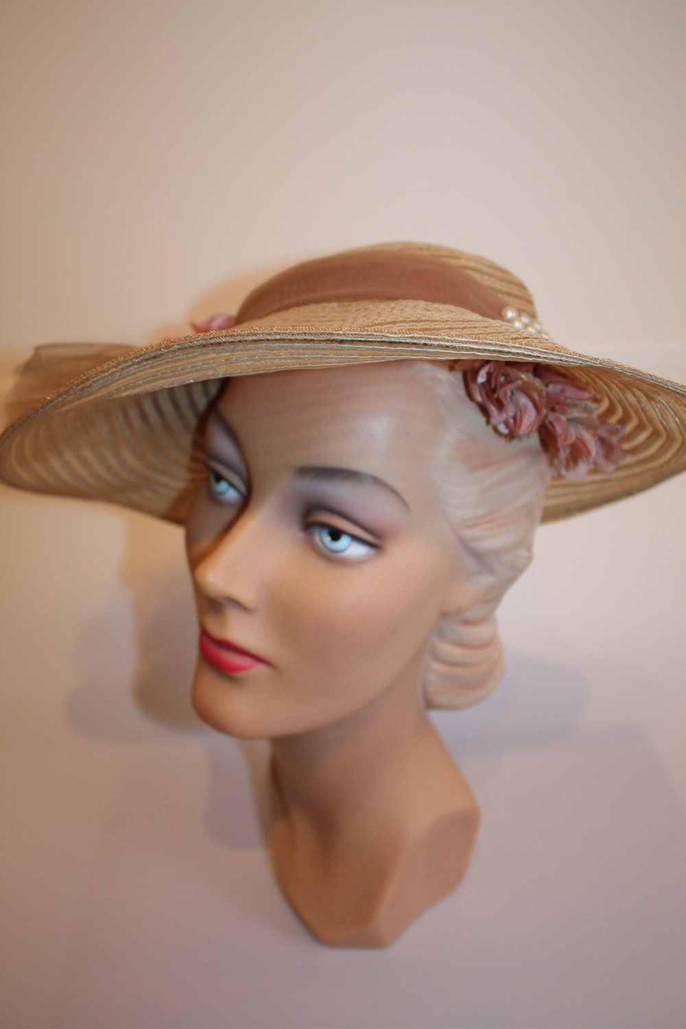 Your Sunday Best - Early 1930s Straw/Horsehair Brimmed Hat w/Pink Velvet Flowers & Pearl Pin