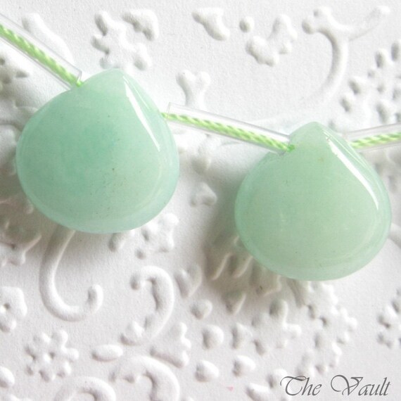 Aqua Green Jade heart briolettes, 15mm, 8 beads