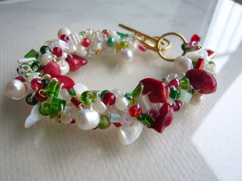 Beads and Crochet Bracelet - Holly Jolly - Christmas Colors - Crocheted Jewelry