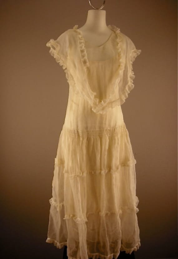 BEAUTIFUL 1920s wedding dress size small flapper organza ivory creme cream 