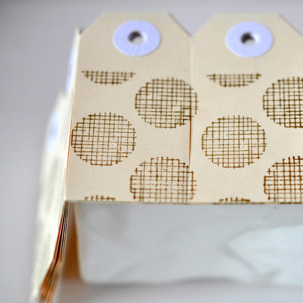 20 Metallic Gold Coin Dot Manilla Gift Tags