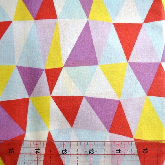 Triangle Twist design quilting cotton - FQ