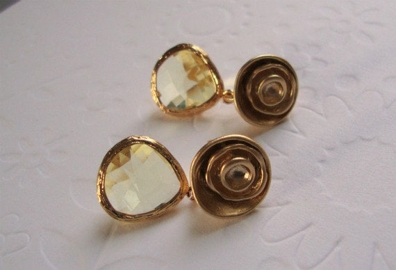 Fall fashion gift Gold framed jonquil glass on gold rose earrings Fall 