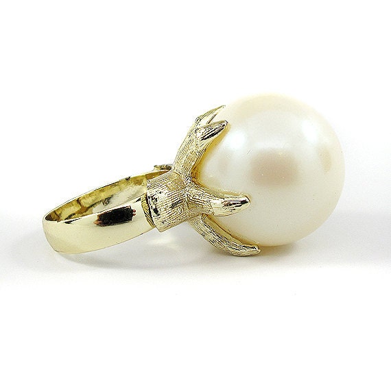The Jumbo Pearl Cocktail Ring