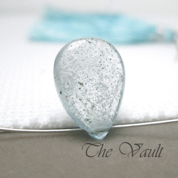 1 Aquamarine 15mm smooth pear briolette