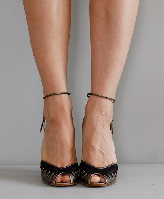 peeptoe heels / metallic shoes / Metal Mesh heels