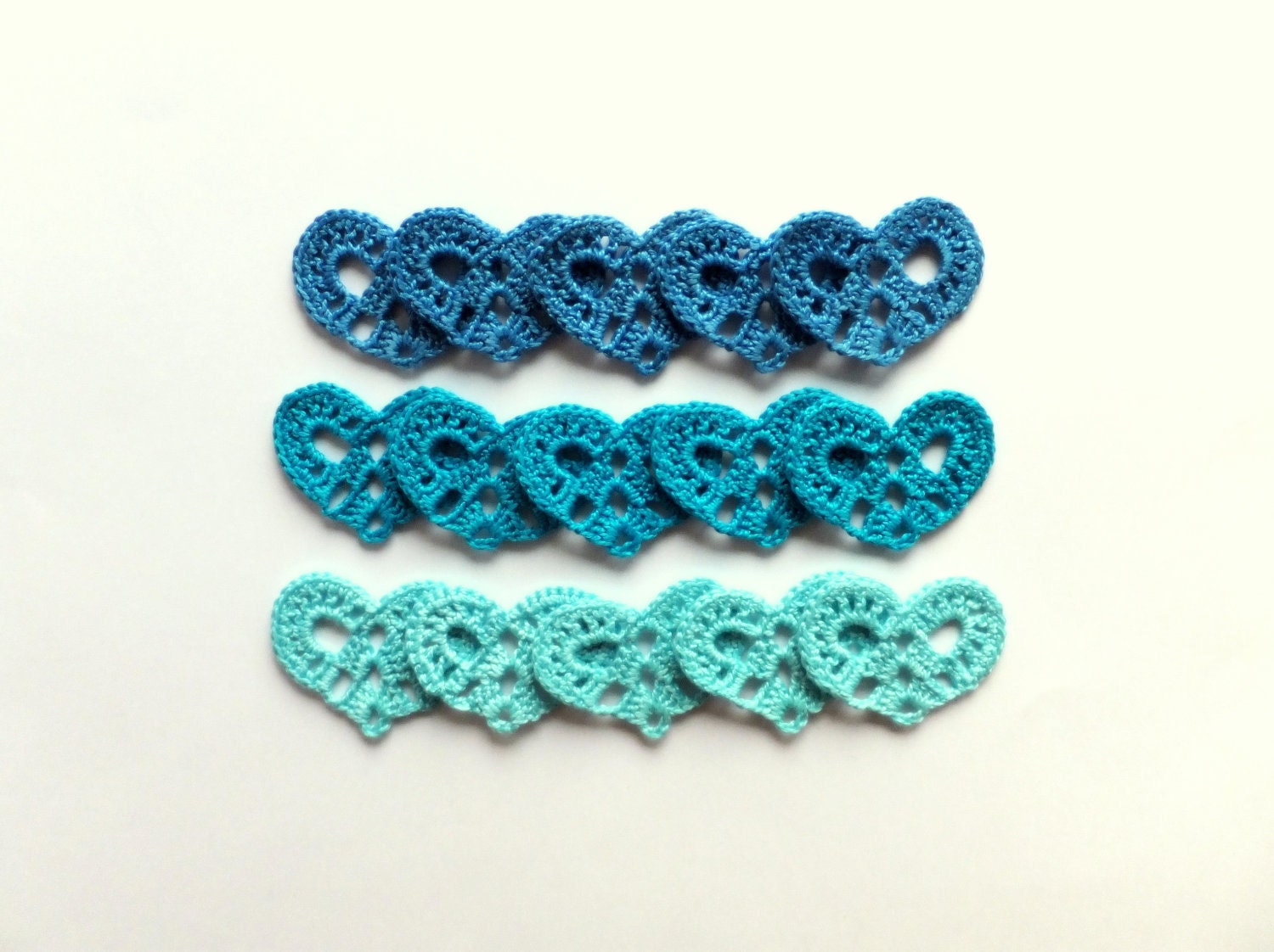 Blue wedding decorations crochet small hearts applique embellishment 