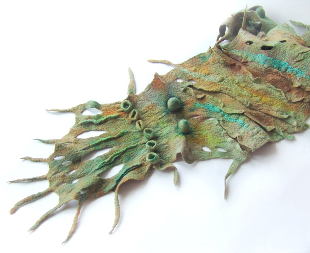 Felted scarf  Green Frog shibori hand dyed by galafilc on Etsy from etsy.com