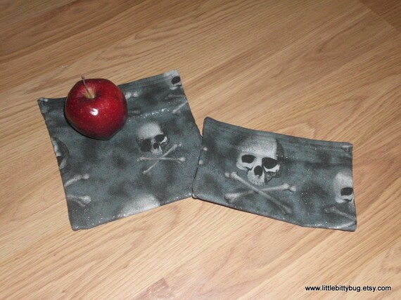 Reusable Snack/sandwich Bags "Skull and Crossbones" - Set of 2